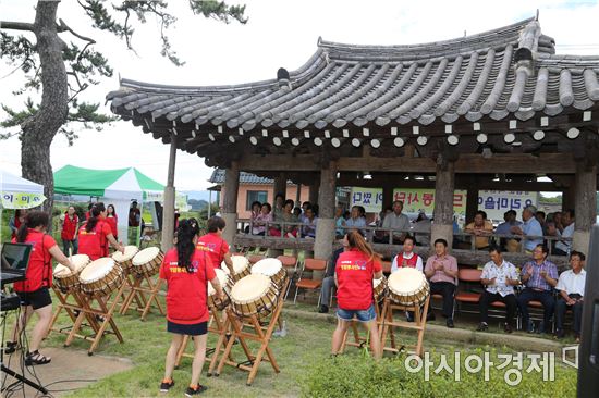 영암군 드림봉사단, 거듭되는 요청에 즐거운 환호성