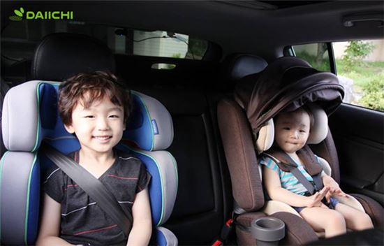 휴가철 어린이 교통사고 35%↑ …카시트 사용법 