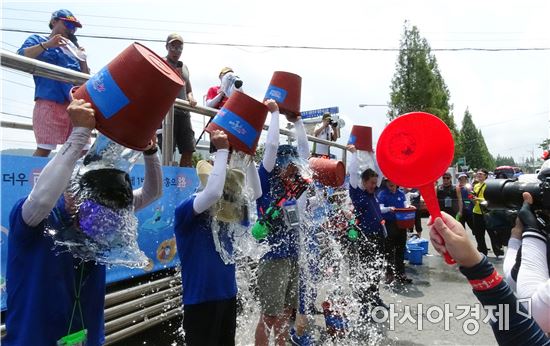 “장흥 물축제 일 냈다!”살수대첩 퍼레이드 ‘대박’