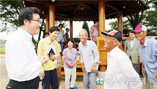 이낙연 전남지사, 폭염 속 무더위쉼터 방문