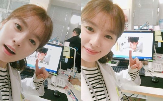 ‘W’ 한효주 “'만뚫남' 된 우리 철이를 지켜봐주세요” 본방 사수 독려샷 