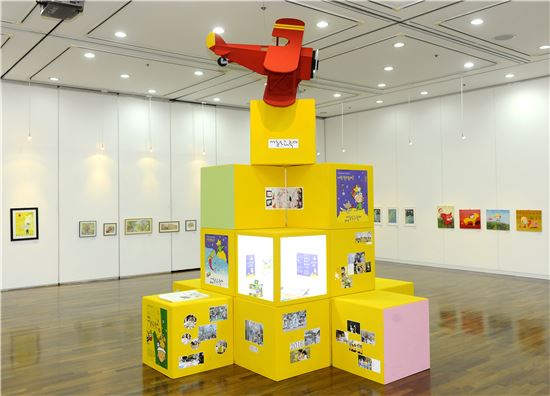 '파란 여름에 펼치는 그림동화'...동화마을창작소 전시