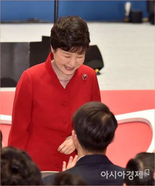 [포토]전당대회 참석한 박근혜 대통령