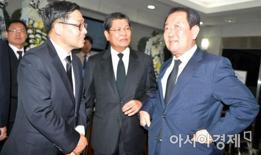 [포토]김승연 회장 모친 빈소 찾은 박주선 의원