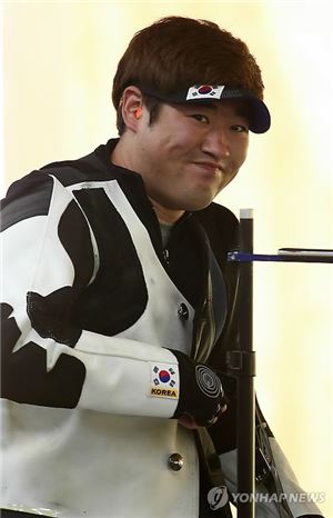 [리우올림픽] 사격 김종현, 올림픽 2연속 銀…아직 한발 남았다