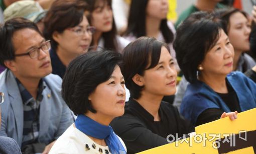 [포토]나비문화제 참석한 더불어민주당 의원들 