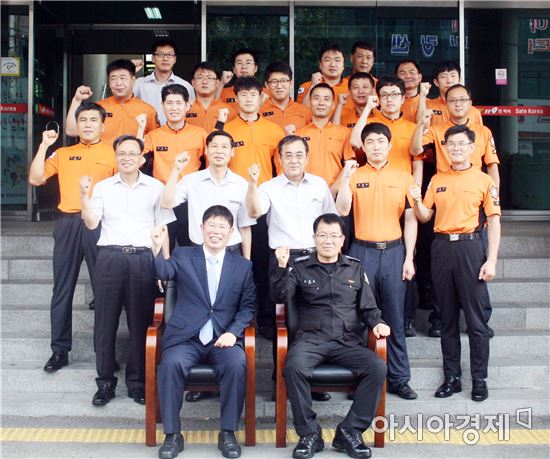 김경진 의원, 폭염에도 헌신하는 북부소방서 직원 격려