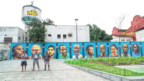리우데자네이루 항구 재개발 지역의 올림픽 대로 인근 벽에 그려진 난민대표팀 초상화 [출처=난민대표팀 페이스북]