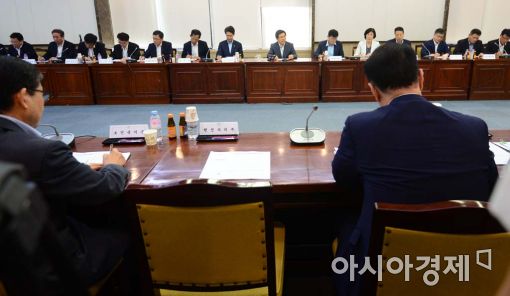 [포토]합동규제개혁점검회의 그리고 빈자리 