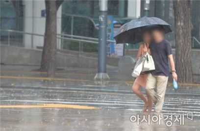 [오늘 날씨]2일 전국에 천둥·번개·돌풍 동반한 비소식, 산사태·침수 주의 