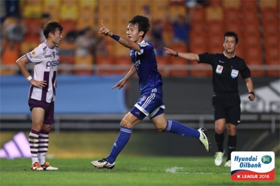 ‘연제민 동점골’ 수원, 전남과 1-1 무승부 