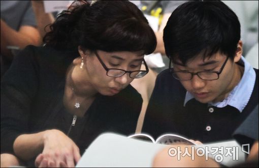 [포토]폭염속 입시설명회