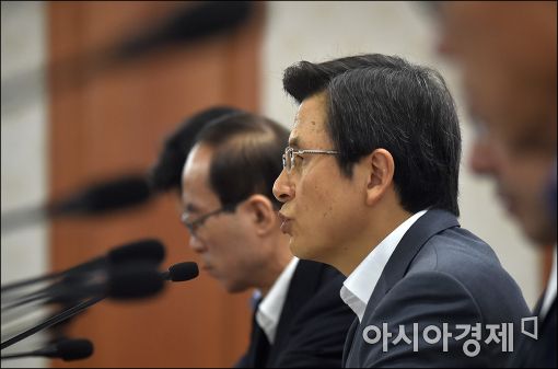 [포토]발언하는 황교안 총리