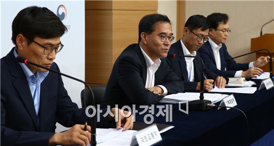 [가계부채 긴급처방]"집단대출·주택공급 죈다" 합동브리핑 일문일답