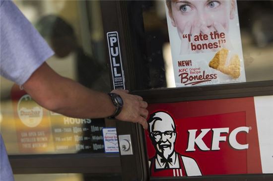 KFC 비밀 요리법 공개는 해프닝으로…'신비주의는 진행중'