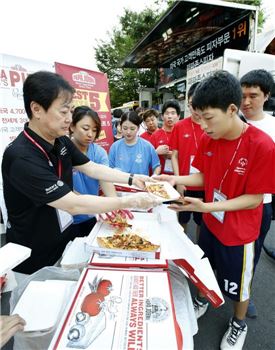 파파존스, '스페셜올림픽코리아'서 피자 나눔 행사