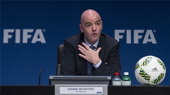 FIFA 회장 "월드컵, 유로처럼 참가국 늘릴 것"