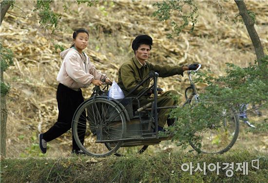 북한인권법이 시행된다면 북한내부에서 자행되고 있는 인권범죄를 기록으로 남기고 공개할 수도 있다. 