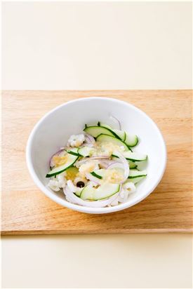 「오늘의 레시피」오징어 오이냉채