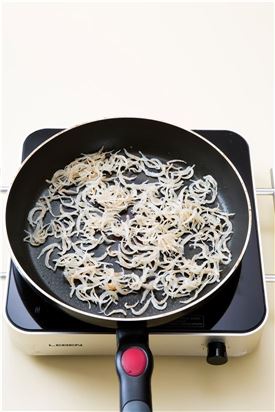 「오늘의 레시피」뱅어 호두볶음