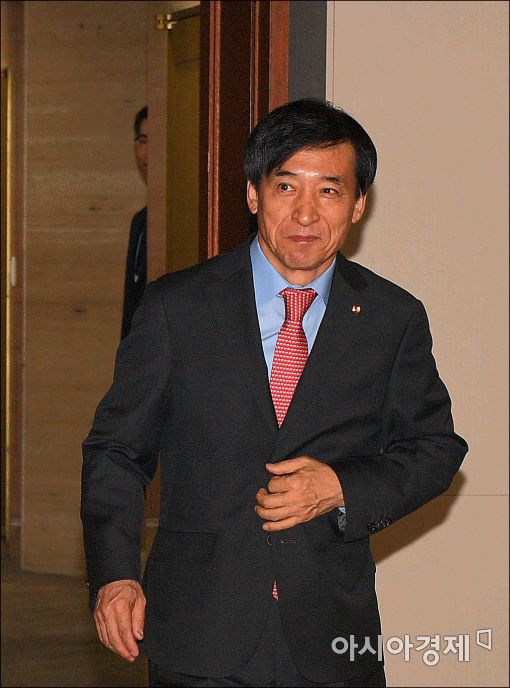 [포토]이주열 총재, 경제동향간담회 참석