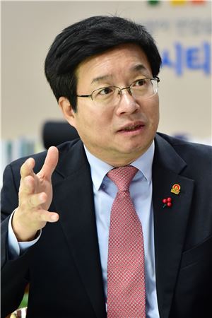 염태영 수원시장 100대 공약 '모두 지켰다'