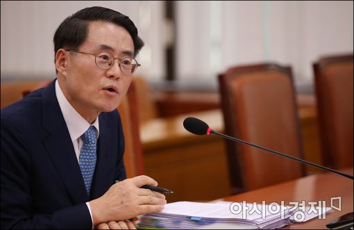김재수, '야당·김영란법·농협법' 해법 찾을까?