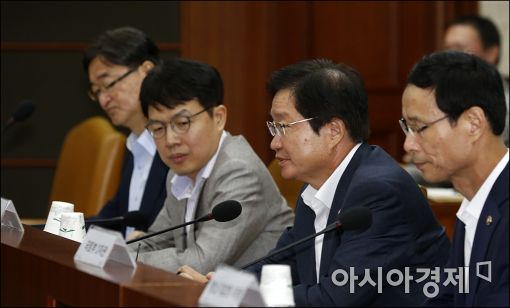 [포토]발언하는 김영석 해수부 장관