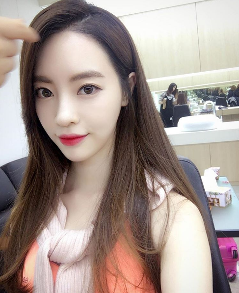 무결점 양정원, 산뜻한 민소매에 섹시한 입술 사진 공개