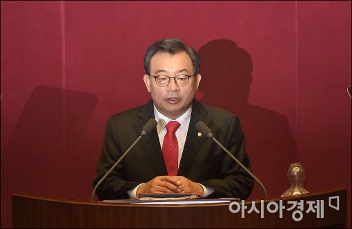 [포토]교섭단체대표 연설하는 이정현 대표
