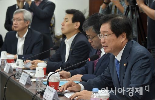 [포토]발언하는 김영석 해수부 장관