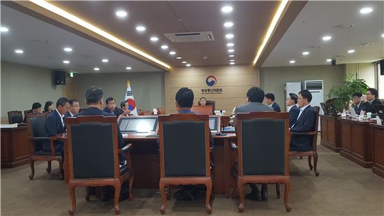 방통위, LGU+ 법인영업만 10일 영업정지(종합)
