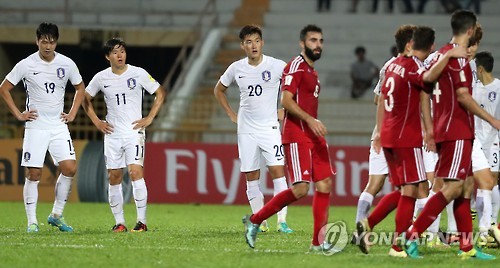 [월드컵 예선] 우즈베키스탄, 카타르 잡고 A조 1위…한국은 3위