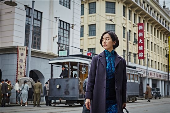 [이종길의 영화읽기]송강호는 있지만 김지운이 없다