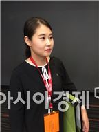 세월호 유가족 남서현(25)씨가 7일 오후(현지시간) 캐나다 몬트리올에서 열린 국제사회적경제협의체 총회에  참석하 '사회적연대를 통한 재난 극복' 사례 발표를 한 후 아시아경제와 단독 인터뷰를 하고 있다. 