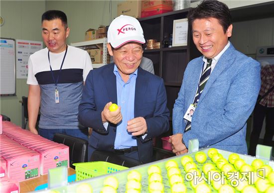 윤장현 광주시장, 호남대 청년창업기업 에이스골프(주) 방문