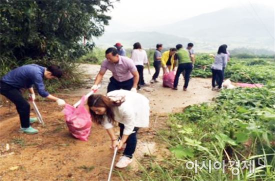 농어촌公 곡성지사, 내 고향 물 살리기 환경정화행사 실시