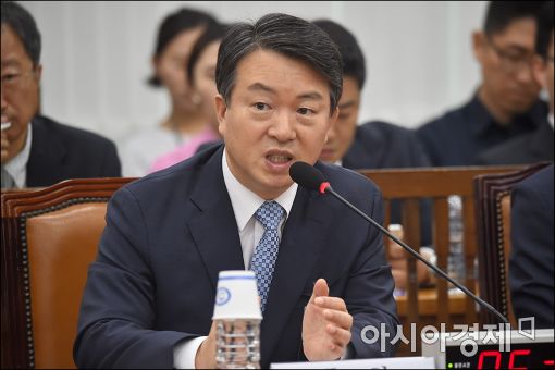 김학의·정보경찰 의혹 등…줄줄이 조사받는 역대 경찰청장들