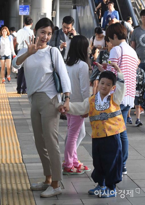 [포토]'할머니, 할아버지 기다리세요'