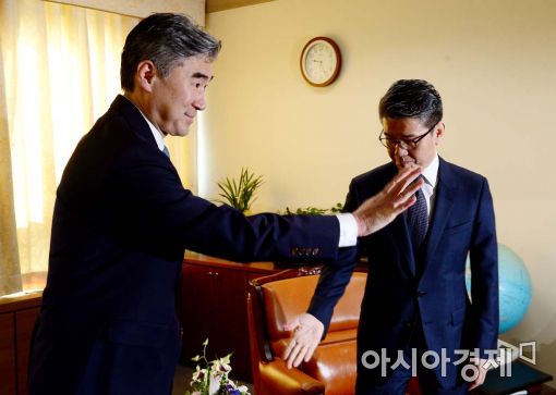 [포토]북핵 대응 논의 위해 만난 한-미 