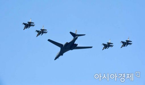 [포토]B-1B 美 전략폭격기, 한반도 도착 
