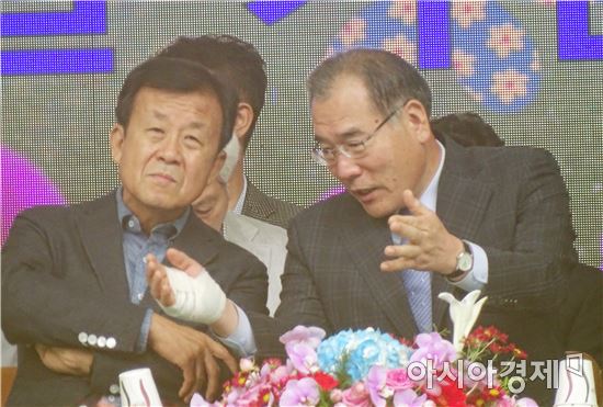 [포토]함평꽃무릇 축제 참석한 더민주 원혜영·이개호 의원