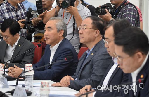 [포토]"지진피해지역, 특별재난지역 적극 검토" 