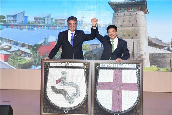 염태영수원시장 "獨 평화의소녀상 중단없이 추진할것"