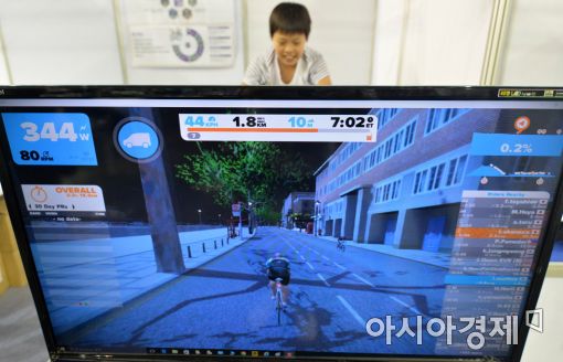 [포토]집에서도 즐기는 운동 