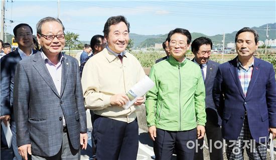 이낙연 전남도지사, 전라도 천년 가로수길 조성 현장 둘러봐