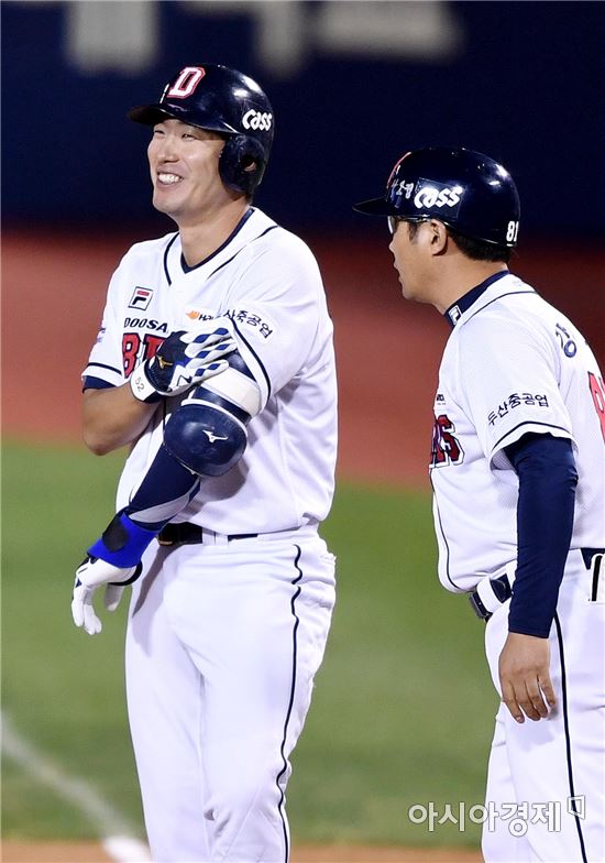 [포토]김재호, '2타점 미소'