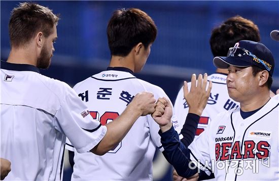 [포토]김태형 감독 '보우덴, 좋았어'