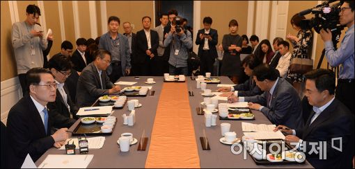 [포토]'쌀 수급 안정' 관련 긴급 당정 간담회