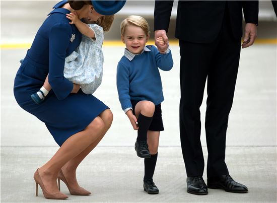 [포토]'가족여행에 싱글벙글' 캐나다 찾은 英 조지 왕자